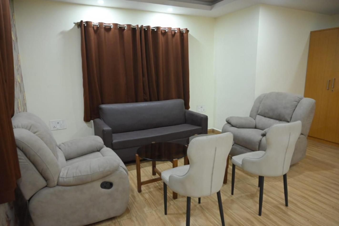 Hotel Jyoti International Asansol Экстерьер фото