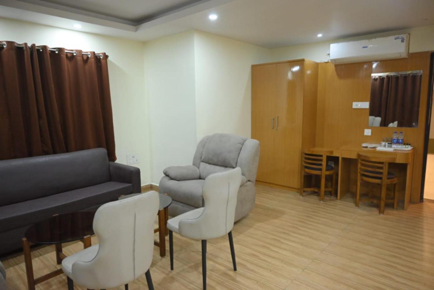 Hotel Jyoti International Asansol Экстерьер фото
